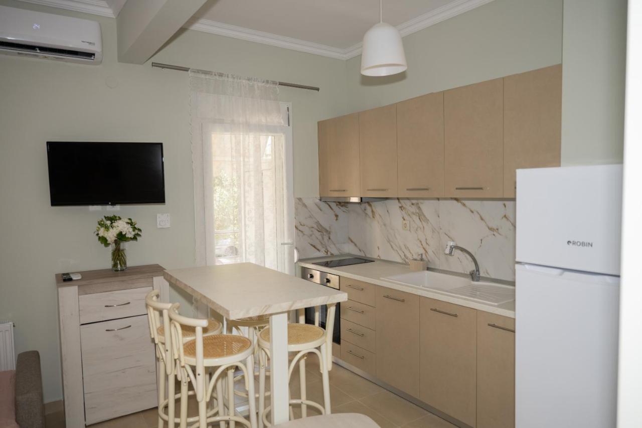 Zoe Seaview Apartment By Rentalspro - Nea Moudania Halkidiki Bagian luar foto