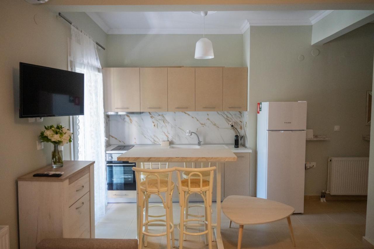 Zoe Seaview Apartment By Rentalspro - Nea Moudania Halkidiki Bagian luar foto